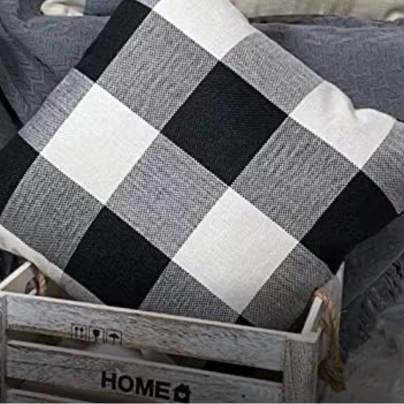 Pillows Covers 🩷Buffalo Plaid Accent Throw Pillow Cases Black White - Set of 2 - Picture 3 of 8